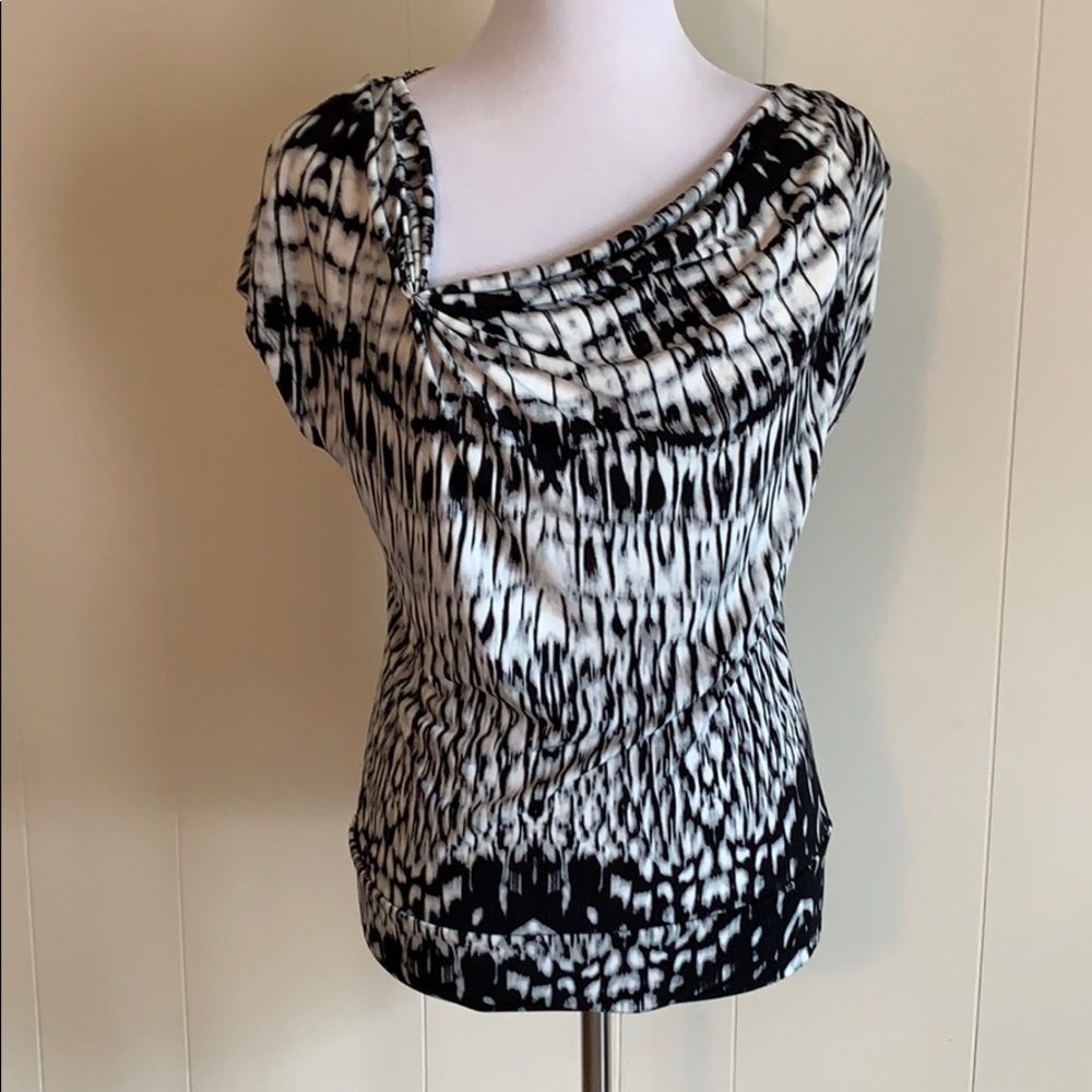 New York & Co ladies top